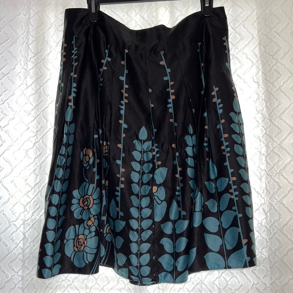 Mossimo skirt— office attire or casual